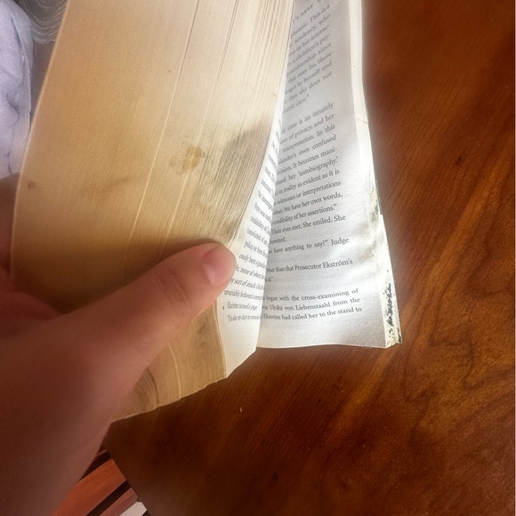 💙 The Girl who kicked the Hornets Nest Paperback book by Stieg Larson - Picture 3 of 10